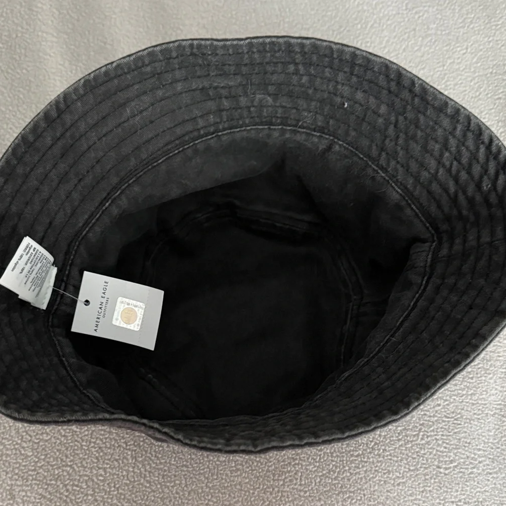 American Eagle Outfitters Black Bucket Hat with Smiley - Picture 4 of 5